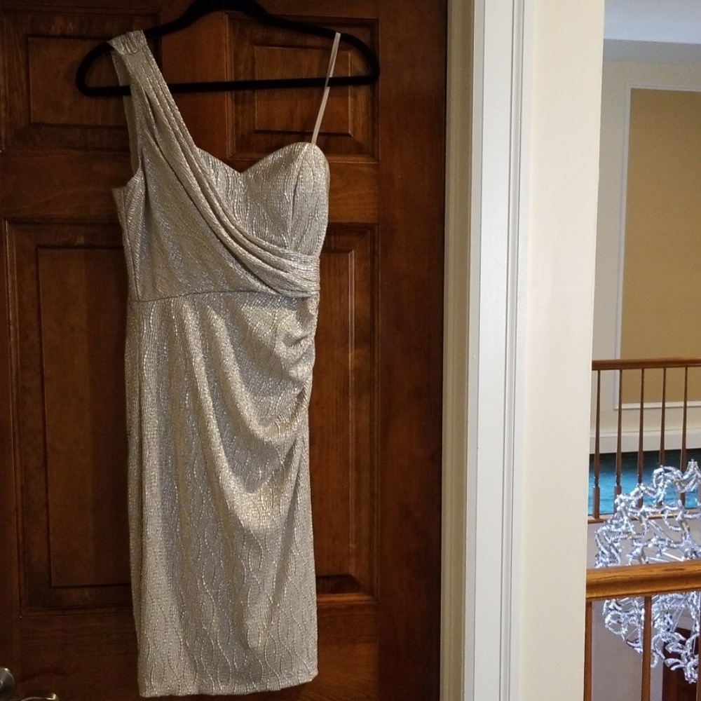 Beautiful silver/gold dress